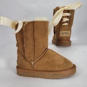 APRES Boots Toddlers 7C Brown Lamo Chestnut Shearling Snowboot Lace Bow Winter